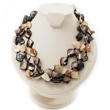 Collana di perle composite
