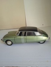 MODELLINO AUTO CITROEN DS 19 1963 - SOLIDO - SCALA 1:18