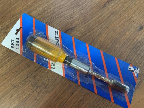 Giravite magnetico con punte