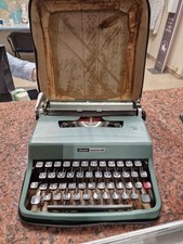 Macchina da scrivere Olivetti
