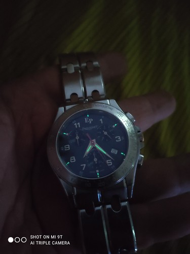 Très belle montre - belle,
