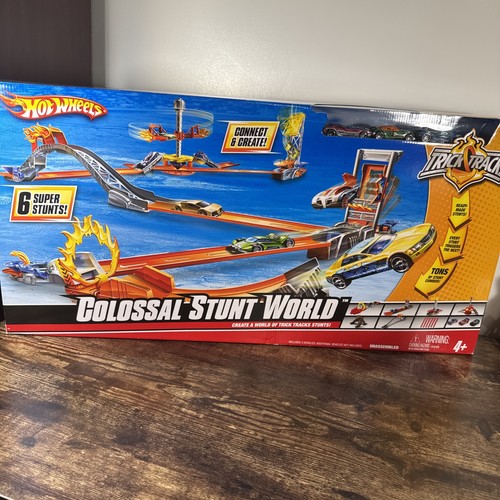 Mattel hot wheels colossal - mattel,