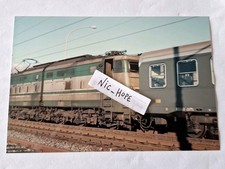 Fotografia Locomotore Elettrico FS E 646 di 2°serie e carrozza a piani ribassati