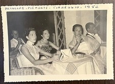 Foto 3 belle ragazze al Principe di Piemonte Viareggio nel 1952 (vedi retro)