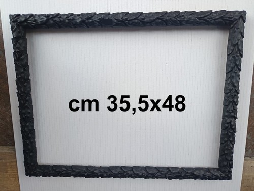 Cornice nera antica con - cornice,