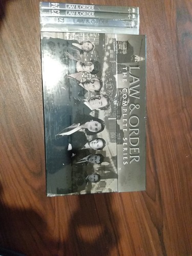 Law and order the complete - law, order: