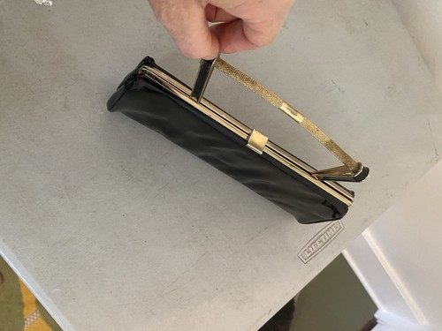 Pelle verniciata vintage - , anni