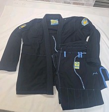 jiu jitsu gi  Gold bjj aeroweave black top and bottom Size A3H**READ***