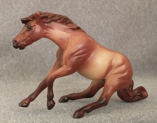 Breyer fei weg stablemate 2010 - stablemate,