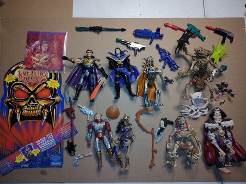 Lotto action figure skeleton - action,
