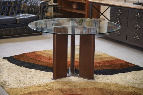 Table circulaire par - , tito