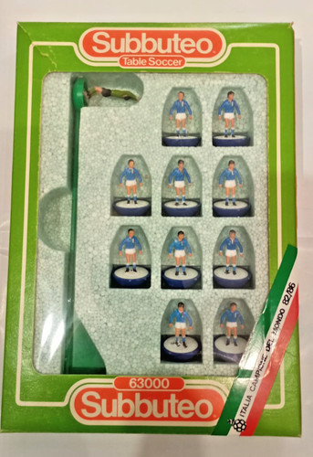 Subbuteo 63000 team ref 415 - 63000,