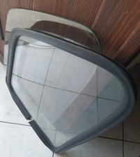 2 Vetri Posteriori Laterali Sekurit Fiat 126 Uno Con Guarnizione E Uno Senza