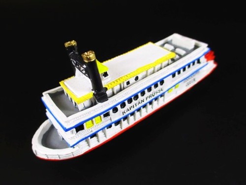 Ship paddle steamer