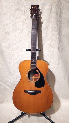 Chitarra acustica vintage