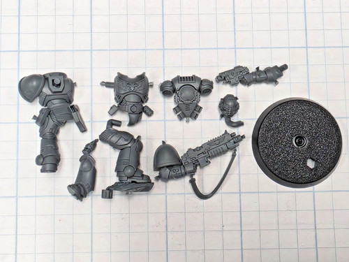 40k space marine bits - space,