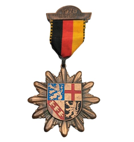 Spilla medaglia distintivo