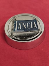 Borchia coppa coprimozzo originale in metallo x Lancia Fulvia