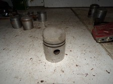 piston à déflecteur neuf