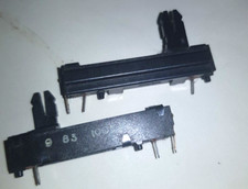 80'S - RADIOHM - NR.02 POTENZIOMETRI 100K A 9 83 - 3 PIN