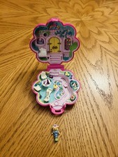 Polly Pocket Garden Surprise