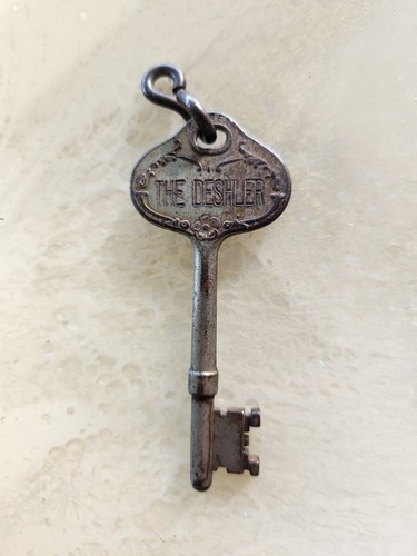 Vintage deshler hotel - deshler, columbus