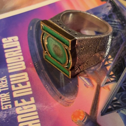 Anello lanterna verde fuori