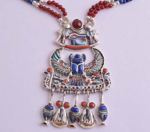 Collana con ciondolo - , in