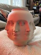  Vaso "Faccia perpetua". TMS