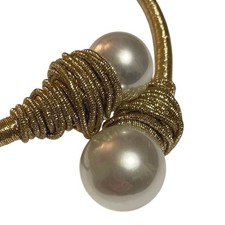 Rara collana di perle finte