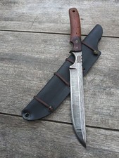 Coltello da caccia fatto a