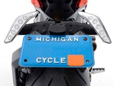 PORTATARGA A RUOTA R&G PER MV