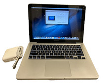 CLEAN Vintage Apple MacBook