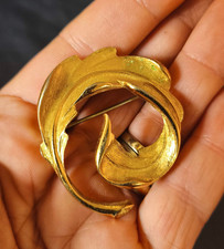 spilla vintage americana anni 60 dorata firmata Monet - vtg  brooch