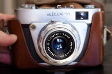 Meyer Optik Gorlitz Trioplan 50mm f/2.9 1:2.9/50 + Altissa Altix-n vintage RED V