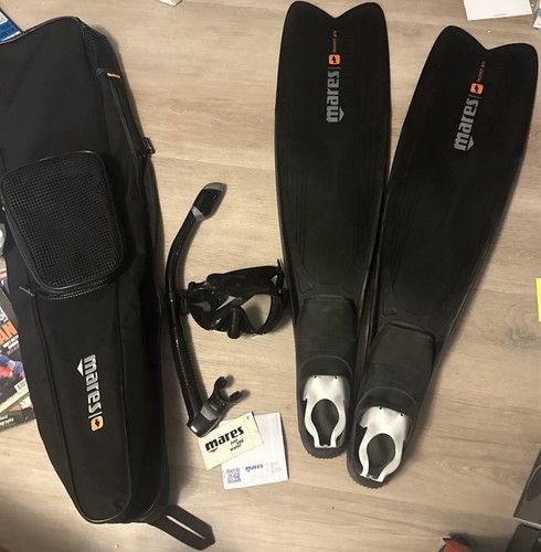 Pinne nuoto mares - pinne, instinct