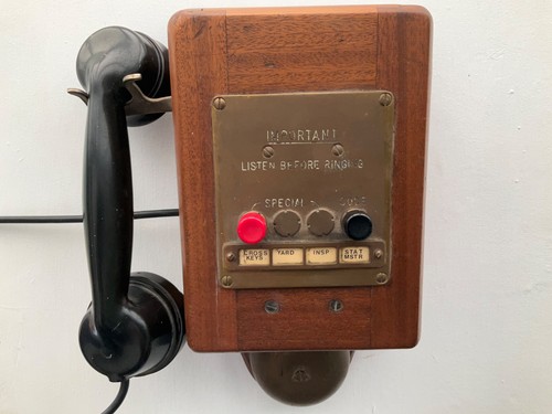 Vintage station office - ,