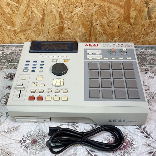 Akai mpc2000xl sampler - akai,