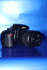 Nikon D3100 + obiettivo Nikon 18-55 + 2 batterie