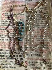 RARO LOTTO ROSARI CON PIETRE DURE E MADREPERLA: N.5 IN TOTALE - SPLENDIDI