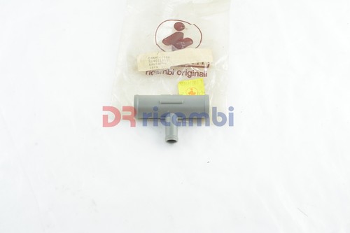 Raccordo tubo inferiore acqua - tubo,