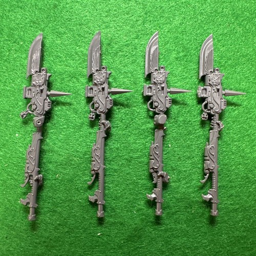 Warhammer 40k adeptus custodes - warhammer,