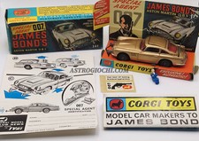 CORGI 261 ASTON MARTIN JAMES