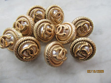 chanel 10 bottoni finta perla