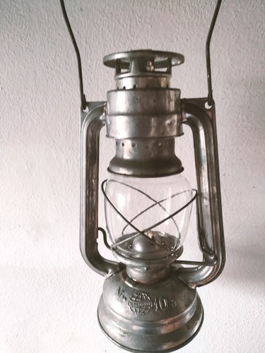 Lanterna olio vintage in - lanterna,