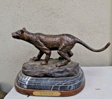 Running Cetah cheetah Bronze