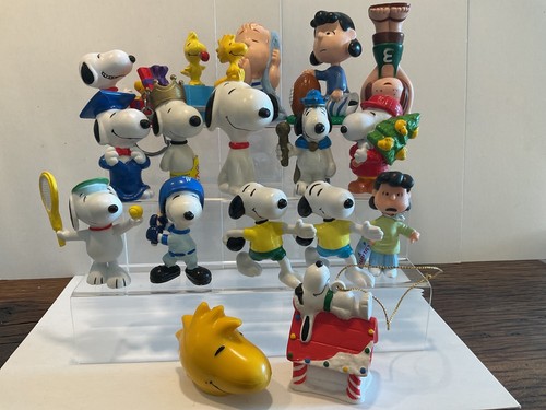 Personaggio snoopy peanuts - personaggio,