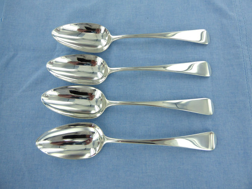 Antico set quattro - un,