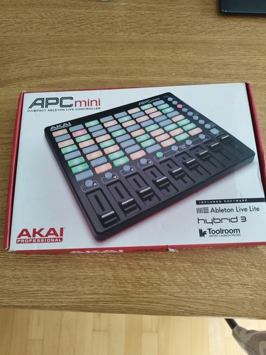Akai apc mini - akai, pochissimo