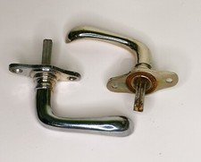 MANIGLIE PER FINESTRE